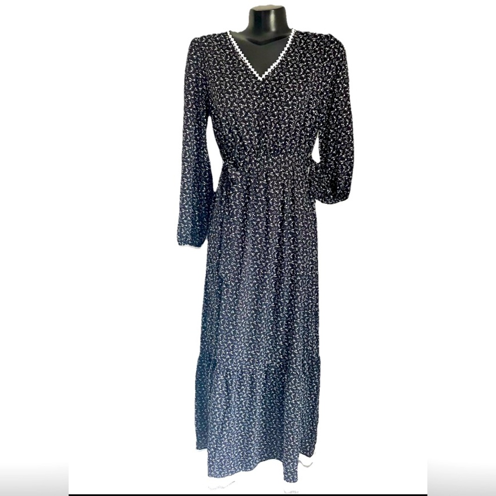 Conservative Black FLORAL long SLEEVE Vneck DRESS Modest CottageCORE MED EUC